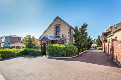 100 On South Callan Apartments - Stays Accommodation 21