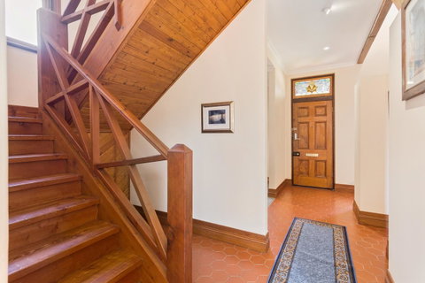 100 On South Callan Apartments - Stays Accommodation 8