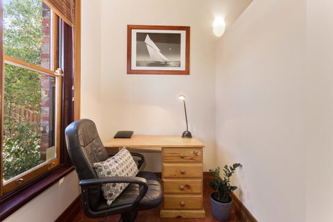 100 On South Callan Apartments - Stays Accommodation 11