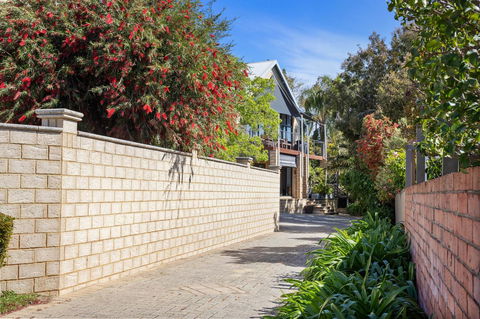 Swanview Ardross Shortstays - Stayed 24