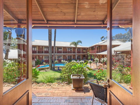 Heritage Country Motel - Stays Accommodation 6