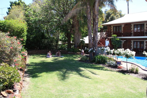 Heritage Country Motel - Stays Accommodation 32