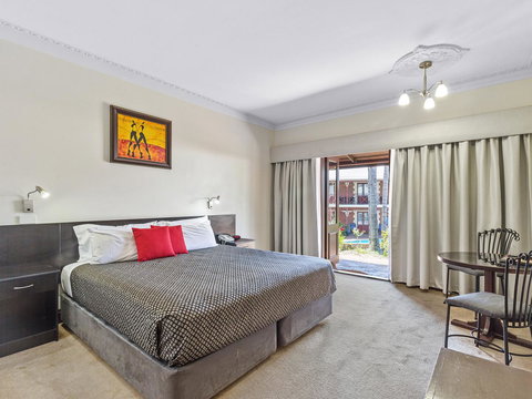 Heritage Country Motel - Stays Accommodation 18