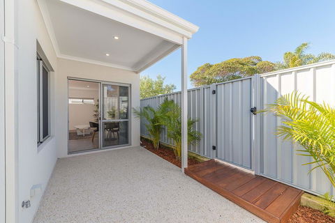 Karrinyup Waters Luxury House Rental - Stays Accommodation 12