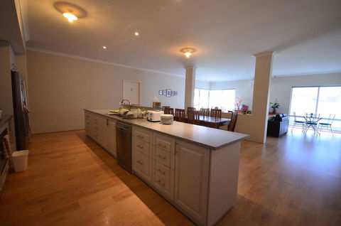 Ellard Bed & Breakfast - Stayed 14