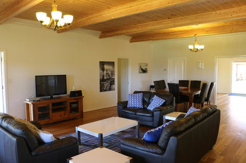 Burton Farmhouse - Stayed 12