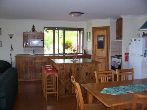 SilverSprings Spa Retreat Pet Friendly Cottages And Glampings - Stayed 4