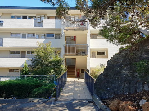 Studio 204 With Harbour, Ocean And Sunset Views From The Balcony - Stays Accommodation 17