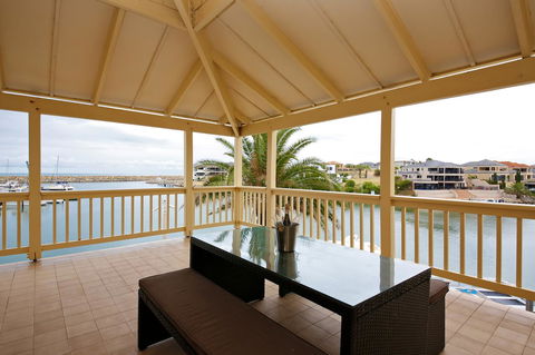 The Marina Hotel - Mindarie - Stayed 7