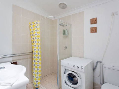 Sunset Cottage - Stays Accommodation 7