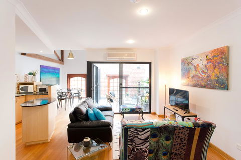 Windows On Pakenham - Stays Accommodation 1
