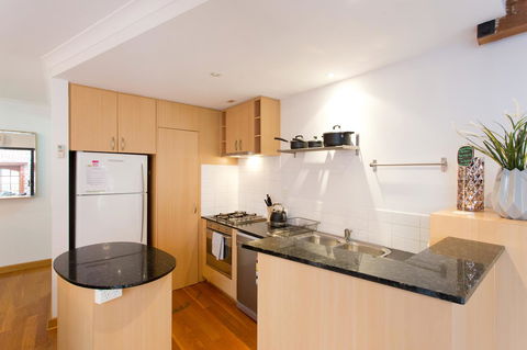 Windows On Pakenham - Stays Accommodation 8