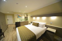 Book Bentley Accommodation Vacations Stayed Stayed