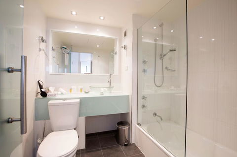 Gateway Hotel By Nightcap Plus - Stayed 26