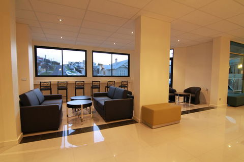 Gateway Hotel By Nightcap Plus - Stayed 36