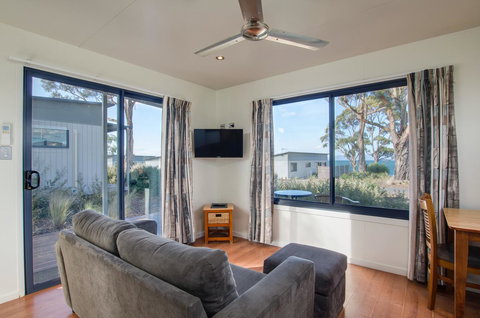 Swansea Beach Chalets - Stayed 18