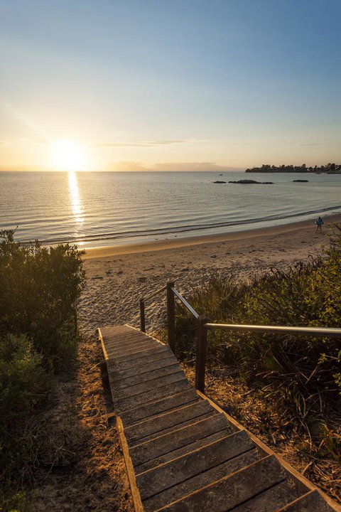 Swansea Beach Chalets - Stayed 22