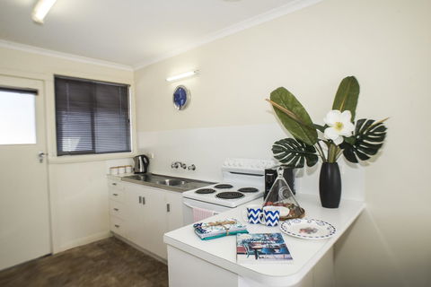 Old Pier Apartments - Stayed 13