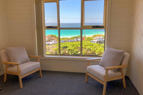BINALONG BEACH COTTAGE Beachfront At Bay Of Fires Next To Restaurant - Stayed 3