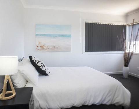 Bircoo Cottage Beach And Golf Getaway - Stays Accommodation 1