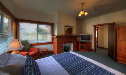 Stanley Village Waterfront Accommodation - Stayed 17
