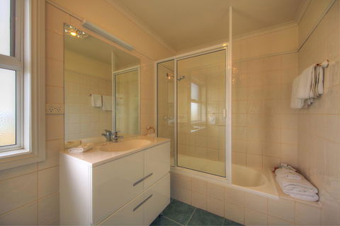 Stanley Village Waterfront Accommodation - Stayed 11