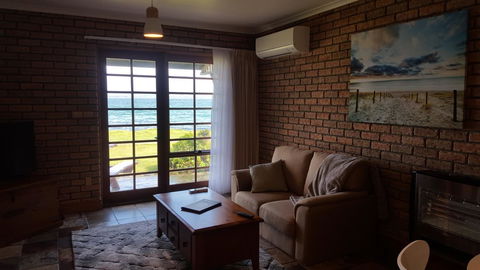 Stanley Village Waterfront Accommodation - Stayed 2