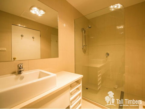 Tall Timbers Tasmania - Stays Accommodation 14