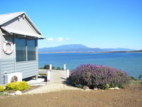 Book Sandford Accommodation Vacations Stayed Stayed