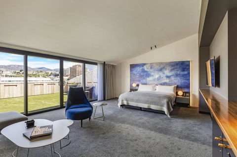 MACq 01 Hotel - Stayed 26