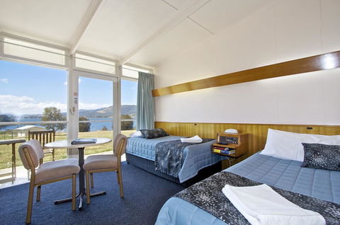 Riverfront Motel & Villas - Stayed 13