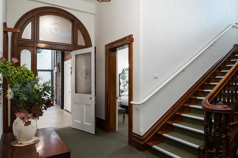 The Florance - Stays Accommodation 4