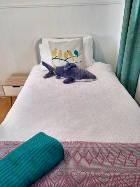 The Sandy Sister - Stayed 11