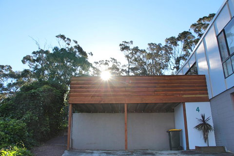 The Sandy Sister - Stayed 44