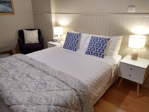 The Sandy Sister - Stayed 4