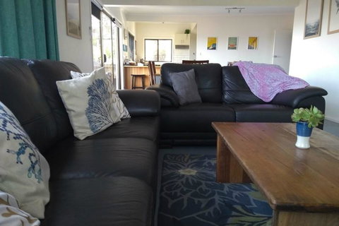 The Sandy Sister - Stayed 16