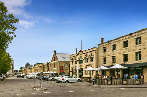 Hobart Waterfront Apartments - Stayed 15