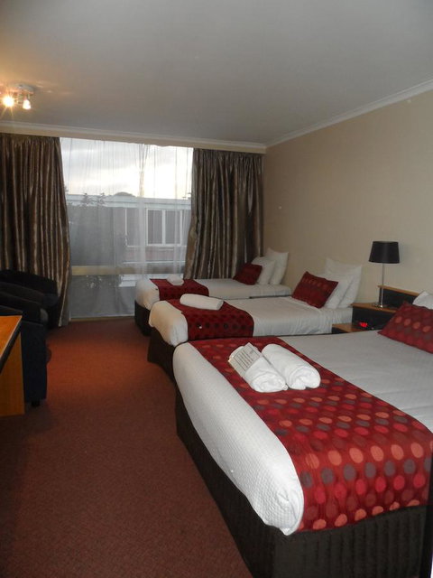 Commodore Regent - Stays Accommodation 25