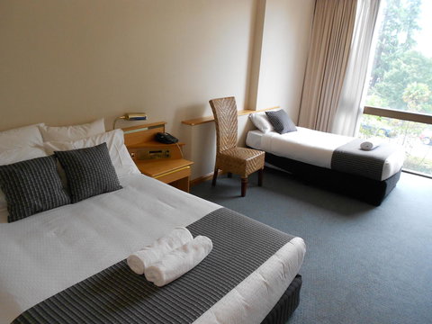 Commodore Regent - Stays Accommodation 36