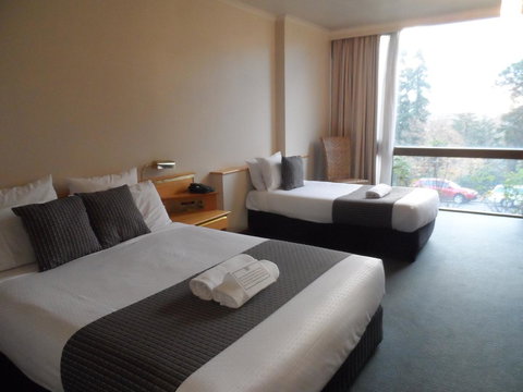 Commodore Regent - Stays Accommodation 40