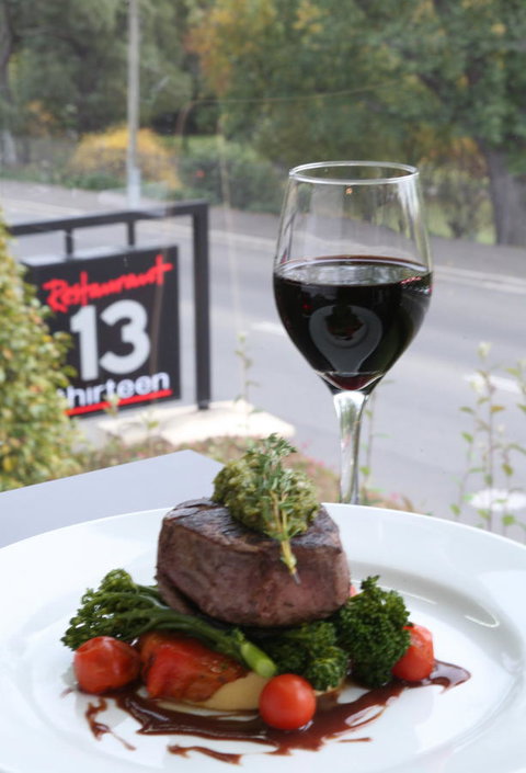 Commodore Regent - Stays Accommodation 4