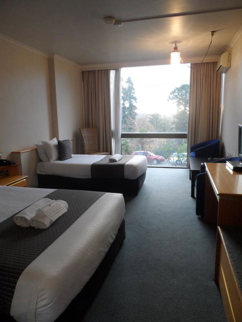 Commodore Regent - Stays Accommodation 14