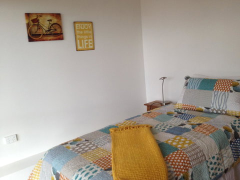 Reflections On The Bay - Stayed 12