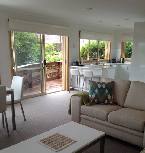 Reflections On The Bay - Stayed 5