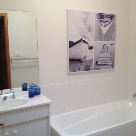 Reflections On The Bay - Stayed 13