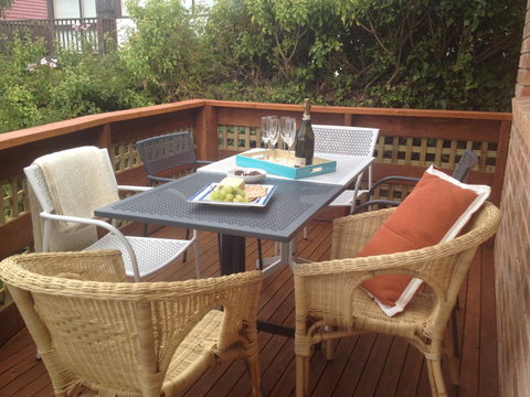 Reflections On The Bay - Stayed 7