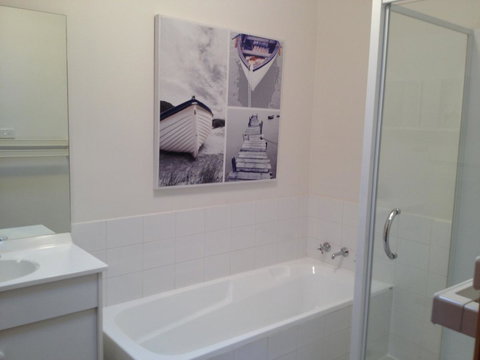 Reflections On The Bay - Stayed 14