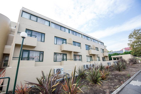 St Ives Apartments - Stayed 2