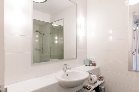 St Ives Apartments - Stayed 21