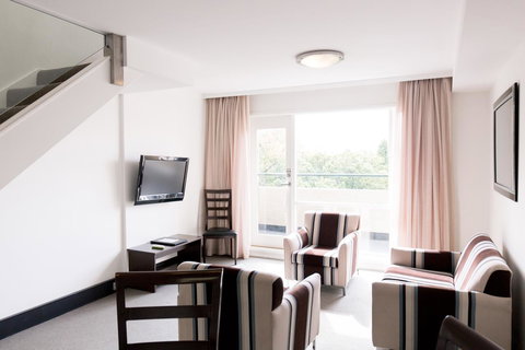 St Ives Apartments - Stayed 26